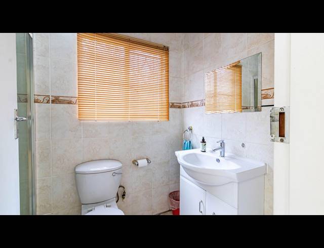 4 BEDROOM HOUSE FOR SALE IN MONDEOR